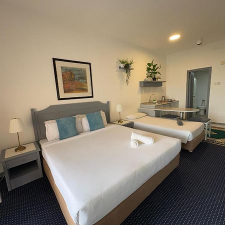 17 Jazz Sweet Beachfront Resort Tanjung Bungah  Exterior photo