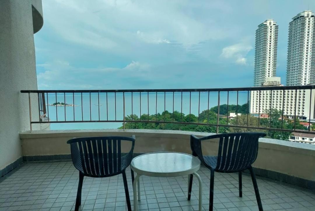17 Jazz Sweet Beachfront Resort Tanjung Bungah  Exterior photo