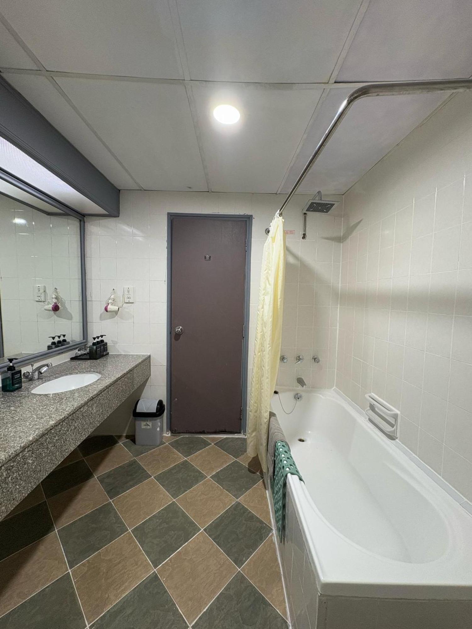 17 Jazz Sweet Beachfront Resort Tanjung Bungah  Exterior photo